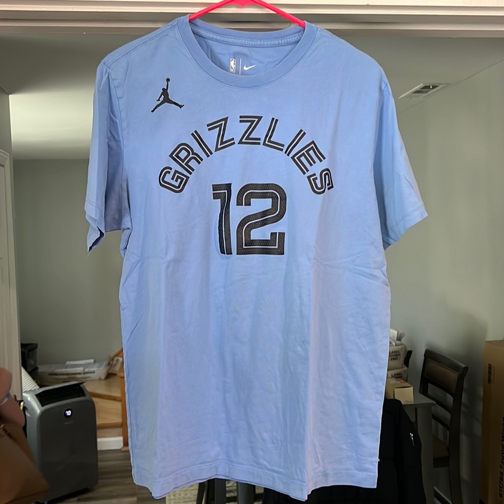 Jordan , Ja Morant Memphis Grizzlies shirt size Large